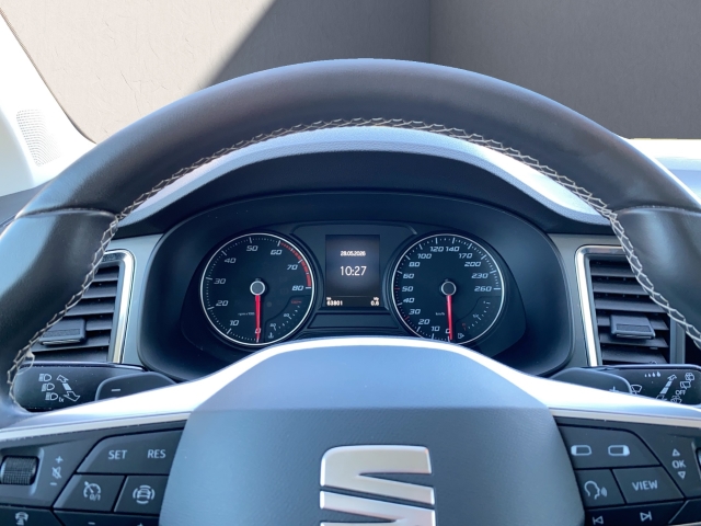 Seat Ateca 1.5 TSI ACT DSG FULLINK NAVI LENKRADHZ SITZHZ PARKLENK V+H VOLLED