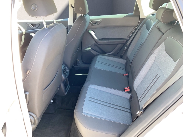 Seat Ateca 1.5 TSI ACT DSG FULLINK NAVI LENKRADHZ SITZHZ PARKLENK V+H VOLLED