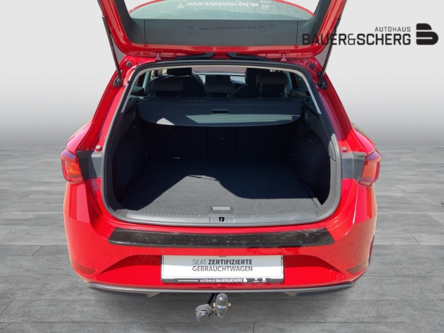 Seat Leon Sportstourer 1.5 TSI AHK PARKLENK V+H LENKRADHZ SITZHZ KAMERA DIGICOCKPIT NAVI VERKEHRZ