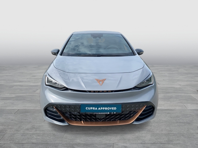 Cupra Born 150 KW 58 KWH ACC WÄRMEPUMPE SITZHZ NAVI FULLINK 8-fach berr. KAMERA PDC V+H CARGO PAKET