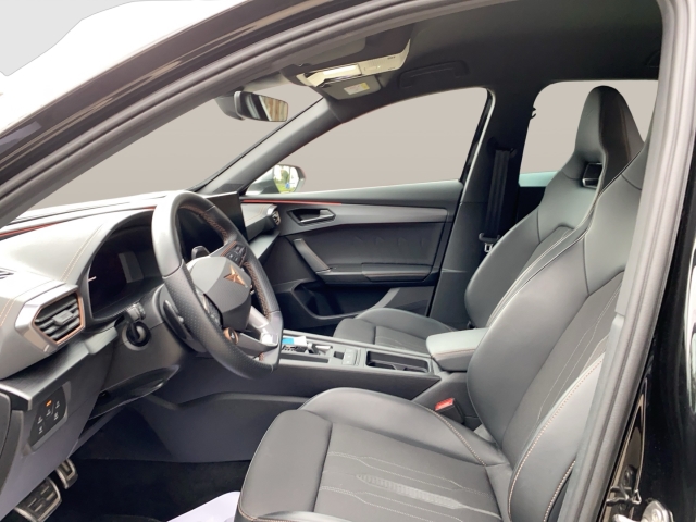 Cupra Formentor VZ 1.4 E-HYBRID ACC NAVI FULLINK EL. HECKKLAPPE SITZHZ LENKRADHZ VERKEHRSZ SPURHALTE ALU
