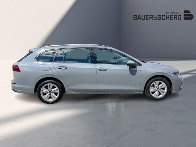 VW Golf 8 Variant Life 1.0 eTSI DSG AHK ACC NAVI APPCONNECT LANEASSIST LENKRADHZ SITZHZ TRAVELASS