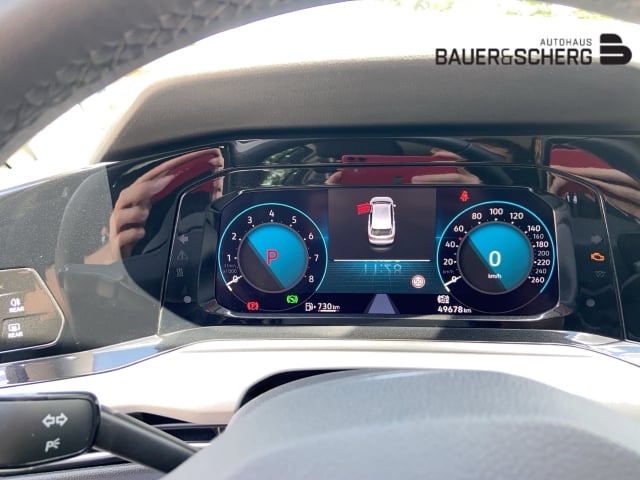 VW Golf 8 Variant Life 1.0 eTSI DSG AHK ACC NAVI APPCONNECT LANEASSIST LENKRADHZ SITZHZ TRAVELASS