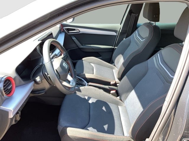 Seat Arona FR 1.0TSI DSG NAVI FULLINK SITZHZ ALLWETTER EINPARKHILFE TEMPOMAT VERKEHRSZ ISOFIX