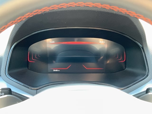 Seat Arona FR 1.0TSI DSG NAVI FULLINK SITZHZ ALLWETTER EINPARKHILFE TEMPOMAT VERKEHRSZ ISOFIX
