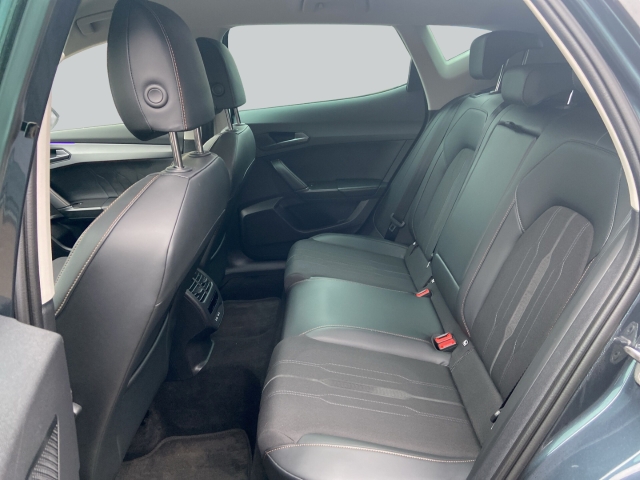 Cupra Formentor 1.4 e-HYBRID DSG ACC FULLINK NAVI AMBIENTLIGHT KAMERA SITZHZ PARKLENK V+H LENKRADHZ ALU