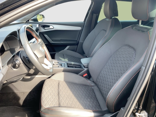 Seat Leon Sportst 2.0TSI DSG AHK EL.HECKKLAPPE FULLINK NAVI PARKLENK V+H SITZHZ LENKRADHZ KESSY ALU