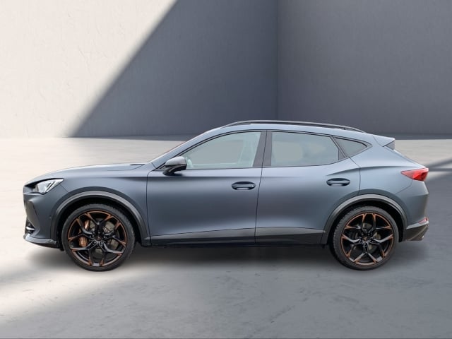 Cupra Formentor VZ5 4Drive MATT LEDER MEMORYSITZ EL.HECKKLAPPE BEATSAUDIO MATRIX KAMERA XLASSIST AKEBONO