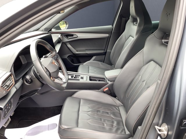 Cupra Formentor VZ5 4Drive MATT LEDER MEMORYSITZ EL.HECKKLAPPE BEATSAUDIO MATRIX KAMERA XLASSIST AKEBONO