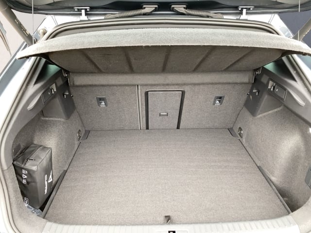 Cupra Formentor VZ5 4Drive MATT LEDER MEMORYSITZ EL.HECKKLAPPE BEATSAUDIO MATRIX KAMERA XLASSIST AKEBONO