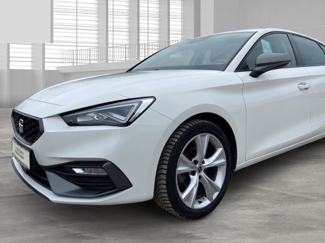 Seat Leon FR 2.0TDI FAHRSCHULPEDALE FULLINK NAVI SITZHZ KAMERA VOLLED ACC VERKEHRSZEICHEN ALLWETT