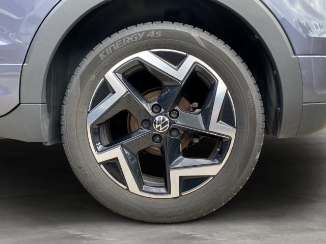 VW T-Cross R-Line 1.0TSI DSG AUTOM APPCONNECT ALLWETTER PDC V+H VERKEHRSZ SPURHALTE MATRIXLED SITZHZ