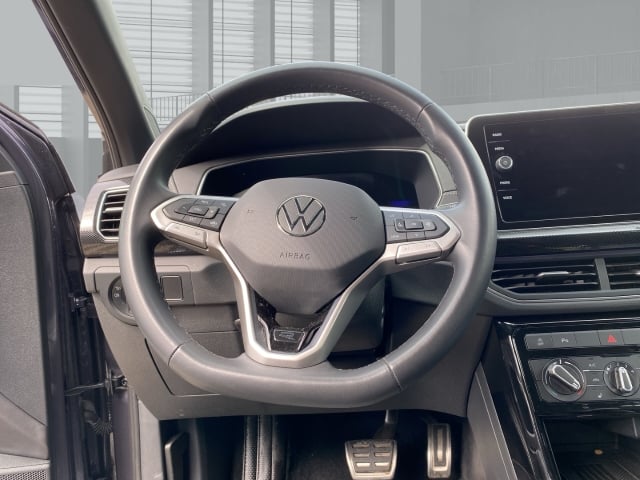 VW T-Cross R-Line 1.0TSI DSG AUTOM APPCONNECT ALLWETTER PDC V+H VERKEHRSZ SPURHALTE MATRIXLED SITZHZ