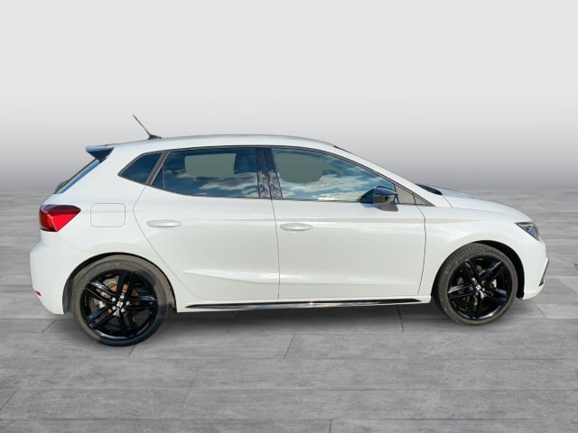 Seat Ibiza FR 1.5TSI DSG PRO BLACK EDITION VOLLED KESSY SITZHZ KAMERA PDC V+H NAVI FULLINK TEMPOMAT