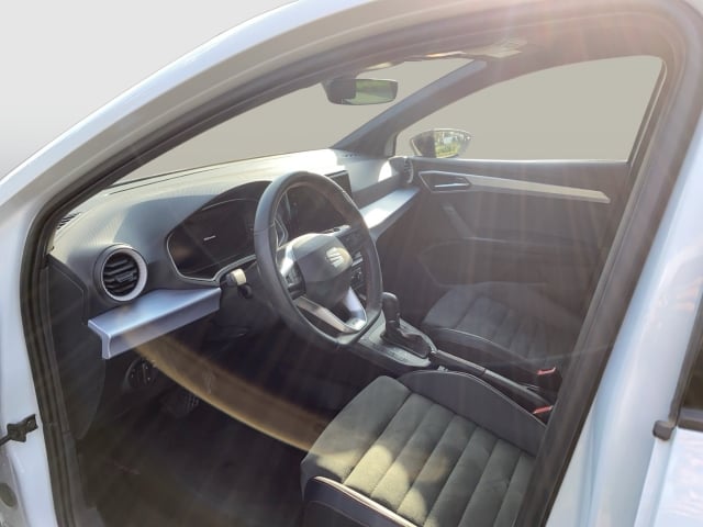 Seat Ibiza FR 1.5TSI DSG PRO BLACK EDITION VOLLED KESSY SITZHZ KAMERA PDC V+H NAVI FULLINK TEMPOMAT