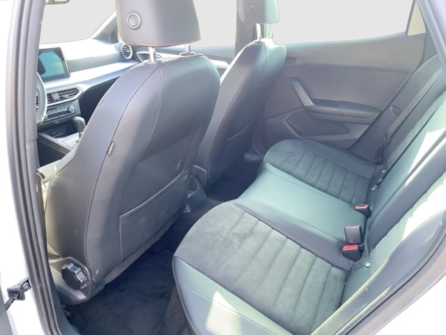 Seat Ibiza FR 1.5TSI DSG PRO BLACK EDITION VOLLED KESSY SITZHZ KAMERA PDC V+H NAVI FULLINK TEMPOMAT