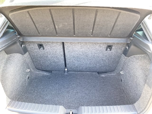 Seat Ibiza FR 1.5TSI DSG PRO BLACK EDITION VOLLED KESSY SITZHZ KAMERA PDC V+H NAVI FULLINK TEMPOMAT