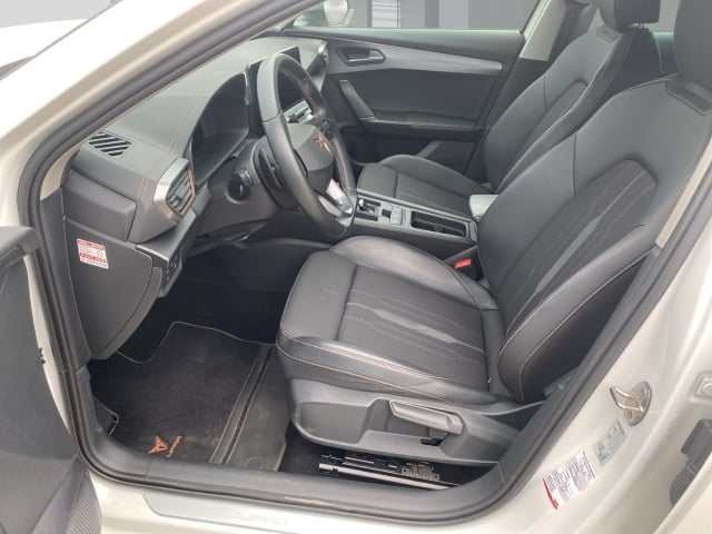 Cupra Formentor 1.4 E-Hybrid ACC NAVI AMBIENTLIGHT SITZHZ KAMERA PDC V+H VERKEHRSZ VOLLED DIGICOCKPIT