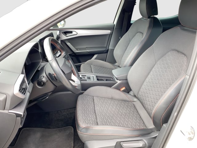 Seat Leon FR 1.4 E-HYBRID DSG ACC PDC V+H KAMERA FULLINK VOLLED KESSY AMBILIGHT SITZHZ LENKRADHZ ALU