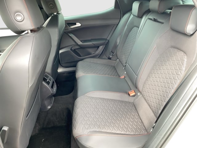 Seat Leon FR 1.4 E-HYBRID DSG ACC PDC V+H KAMERA FULLINK VOLLED KESSY AMBILIGHT SITZHZ LENKRADHZ ALU