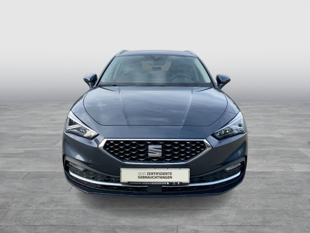 Seat Leon Sports 2.0TDI DSG AHK ACC NAVI FULLINK SITZHZ LENKRADHZ PARKLENK V+H KAMERA BEATSAUDIO