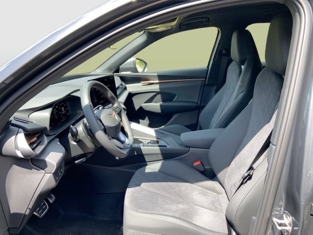 Cupra Terramar 1.5 eTSI 5JAHRE GAR ACC LENKRADHZ NAVI SITZHZ DESIGN EDGE DIGIPAKET FULLINK AHK VORB