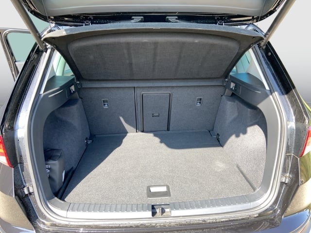 Seat Ateca Xperience 1.5 TSI DSG AHK AUTOM ACC FULLINK KAMERA PDC V+H LENKRADHZ SITZHZ EL.HECKKLAPPE
