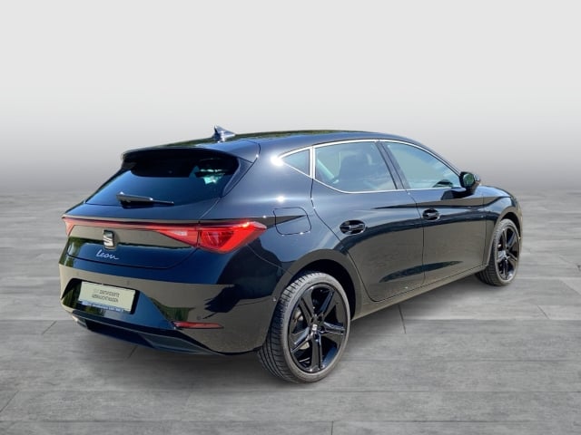 Seat Leon 1.5 eTSI DSG ACC NAVI FULLINK PARKLENK V+H KAMERA KESSY ALU ROAD EDITION