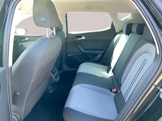 Seat Leon 1.5 eTSI DSG ACC NAVI FULLINK PARKLENK V+H KAMERA KESSY ALU ROAD EDITION