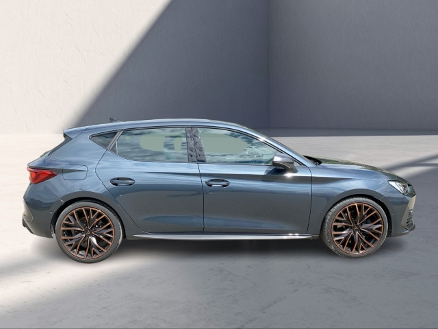 Cupra Leon VZ 2.0TSI DSG ACC FULLINK NAVI KESSY PDC V+H KAMERA LENKRADHZ SITZHZ DIGICOCKPIT VOLLED