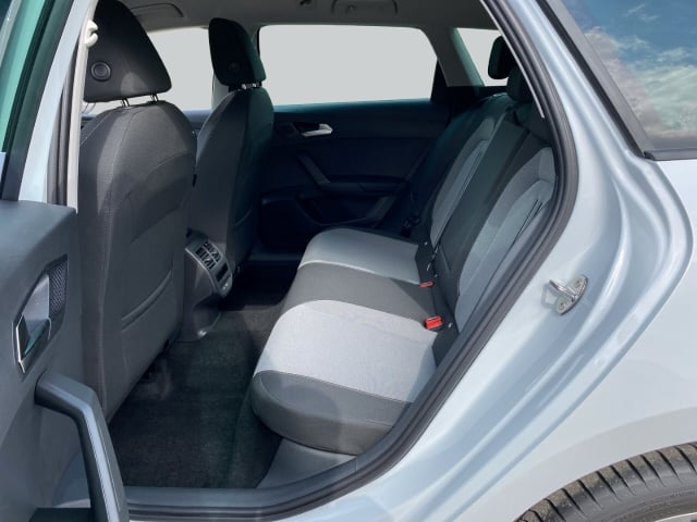 Seat Leon Sportstourer 1.5eTSI Road Edition AHK,SHZ,LED,Navi,elekt.Heckk. Kessy LED Innenlicht