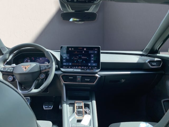 Cupra Formentor 1.5 eTSI 110 kW (150 PS) 7-Gang-DSG Ganzjahresreifen Sitzh. vo Navi