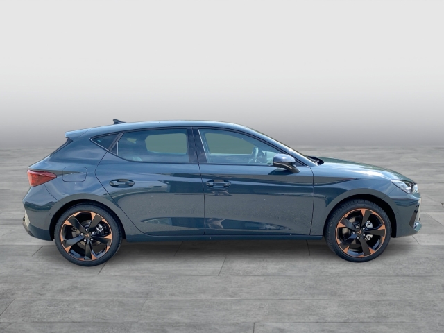 Cupra Leon 1.5 ETSI 110 KW (150 PS) 7-GANG-DSG Pano HD Matrix Navi Sitzh. vo